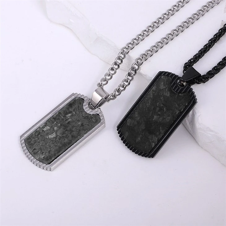 Carbon Texture Black Rectangular Pendant Necklace factory Carbon Texture Black Rectangular Pendant Necklace factory